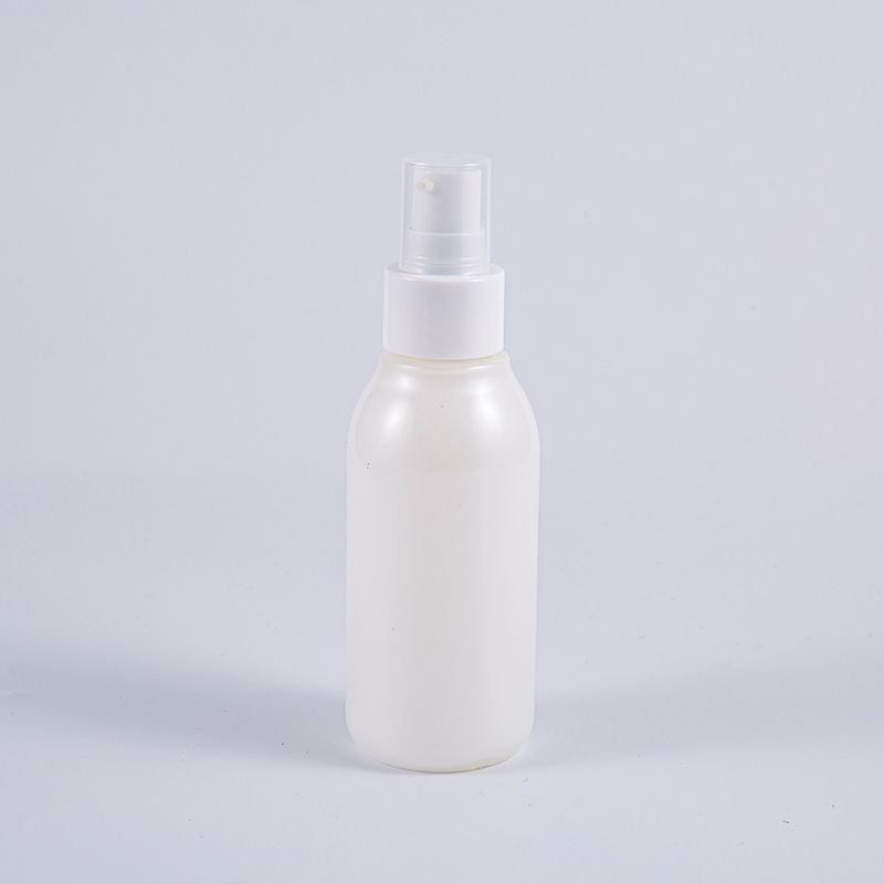 100ml 160ml 200ml Çok Katmanlı Yarı Saydam Mat Havasız Şişe, Pompa Dispenserli